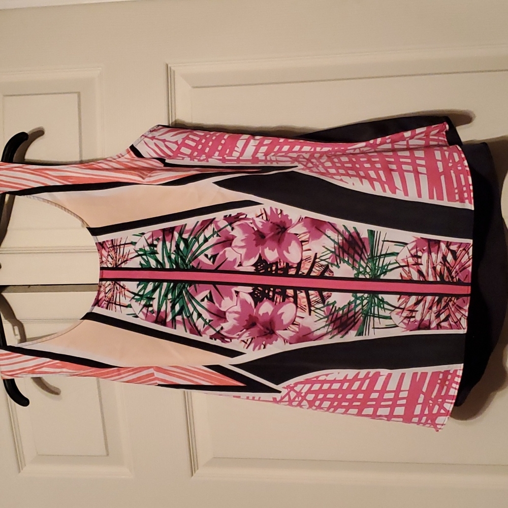 Apt 9 Flowy tank
